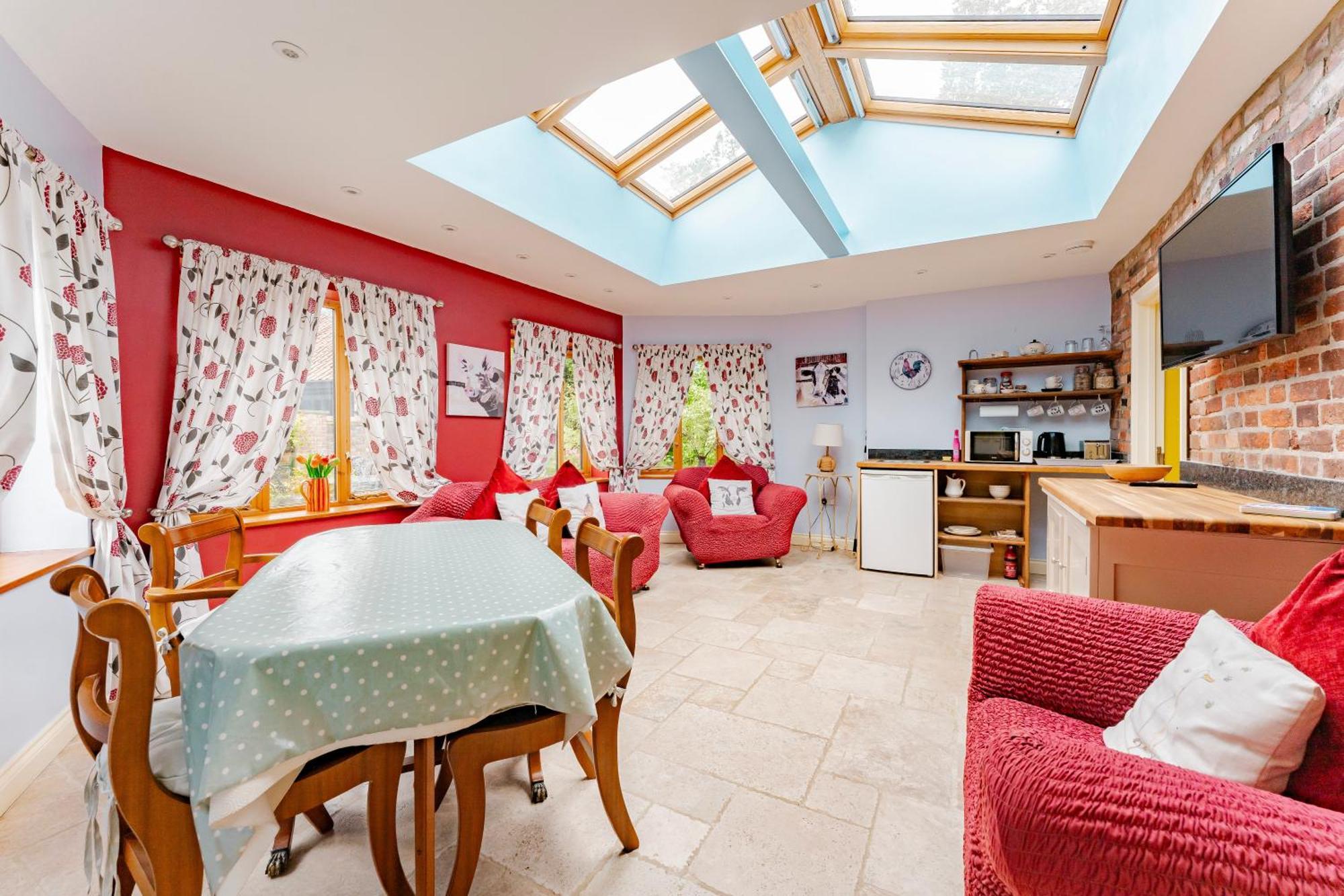 The Orangery - Bnb Suites Thurning  ภายนอก รูปภาพ